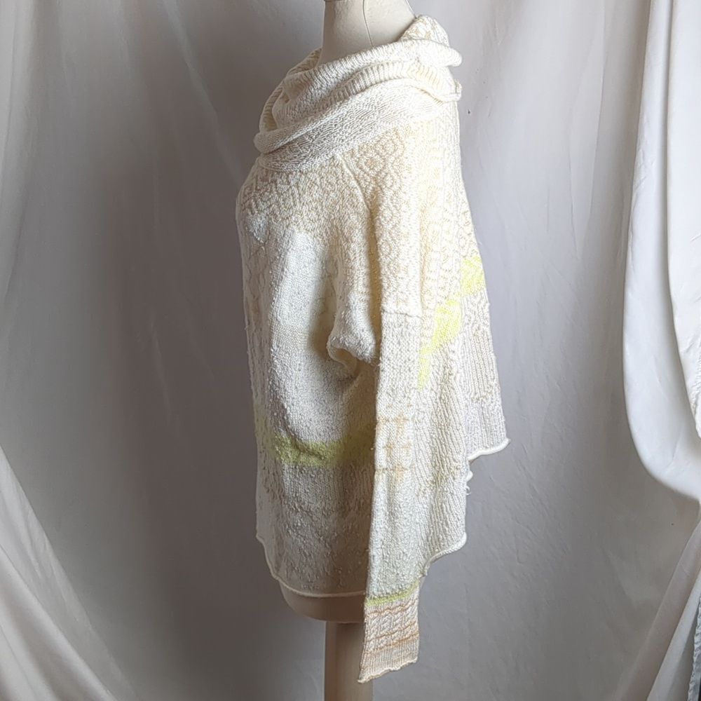 Free People Women Sweater - Picture 2 of 12